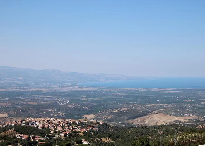 Corina 住宿加早餐酒店 *